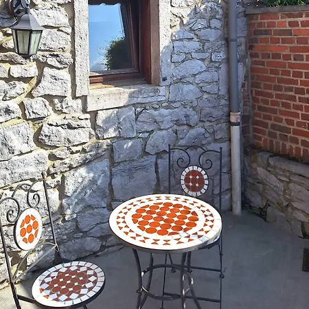 La Laiterie Ecaussinnes Nocleg ze śniadaniem Les Croisettes