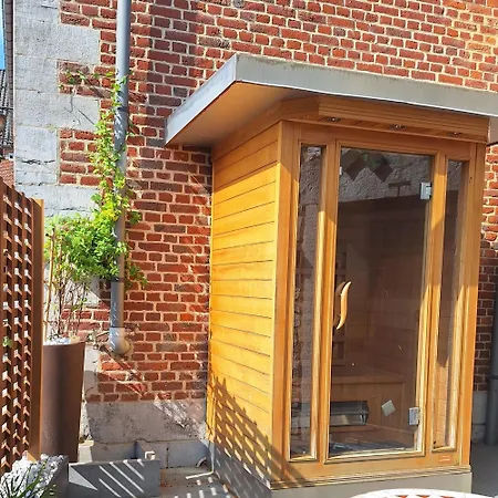 Bed & Breakfast La Laiterie Ecaussinnes 4*